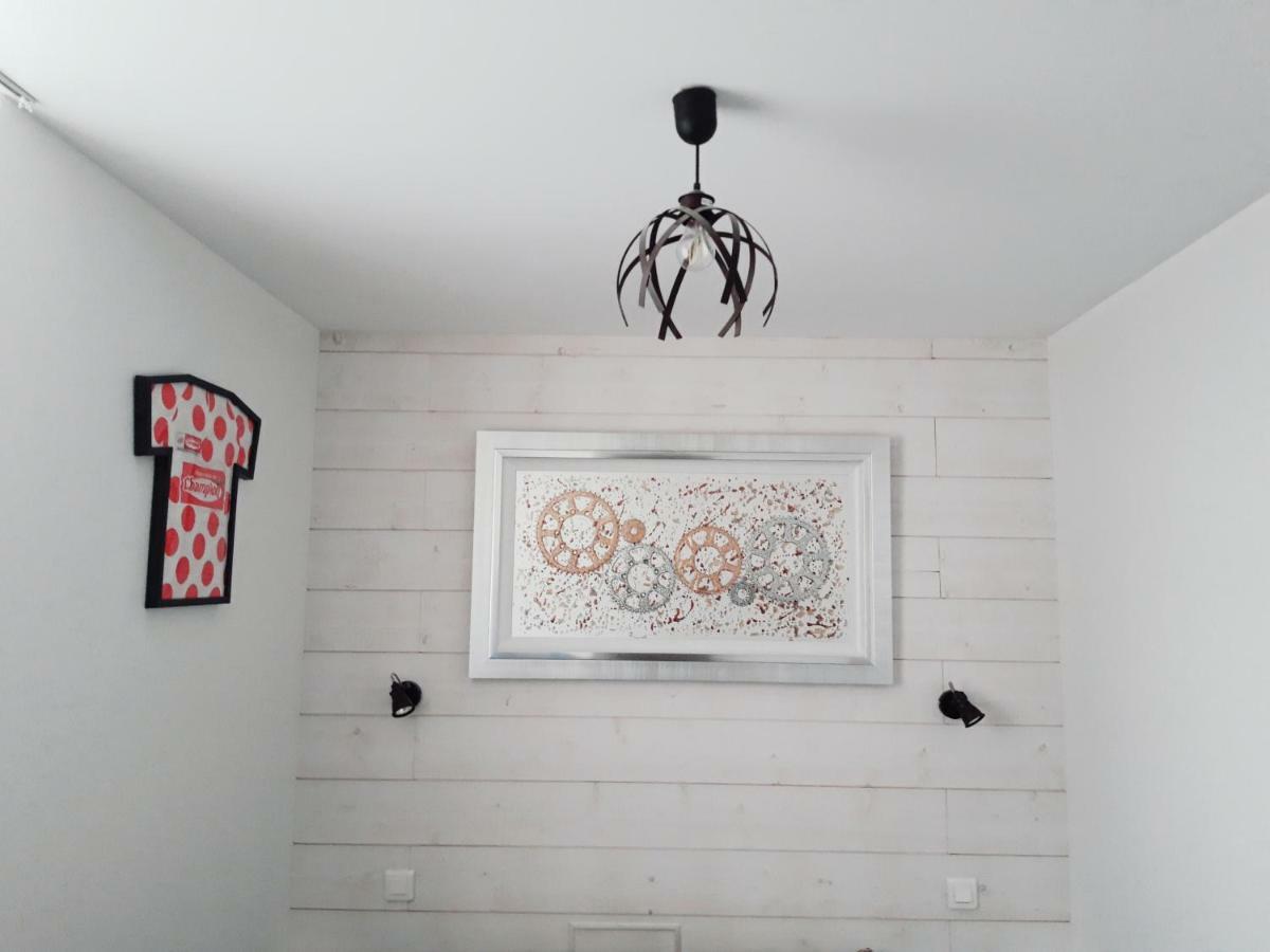 Aunay-sous-Auneau Le Gite Du Presbytere, Deco Vintage Bistrot & Velo ! المظهر الخارجي الصورة
